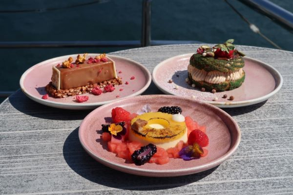 AussieVIEW 오지뷰 클리어뷰 디너 크루즈 + 와인 페어링