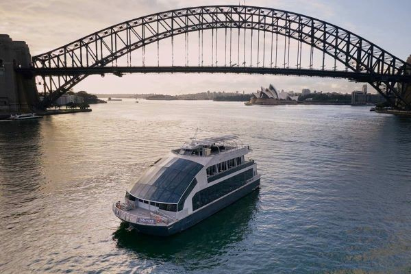 AussieVIEW 오지뷰 클리어뷰 디너 크루즈 + 와인 페어링